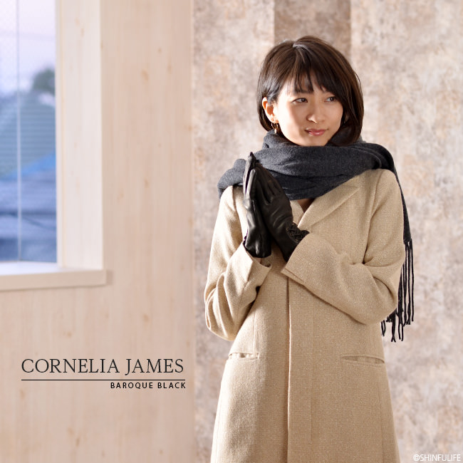 英国王室御用達 コーネリア ジェームス【Cornelia James】 レースアップ レザー手袋 手袋 レディース 革手袋 手ぶくろ レザー 皮手袋 羊皮 革 女性用 シルク おしゃれ 冬 グローブ 結婚式 パーティ レザーグローブ ブランド プレゼント ギフト クリスマス 本革 ブラック 黒 ブラウン 正規品　モデル写真 バロックブラック