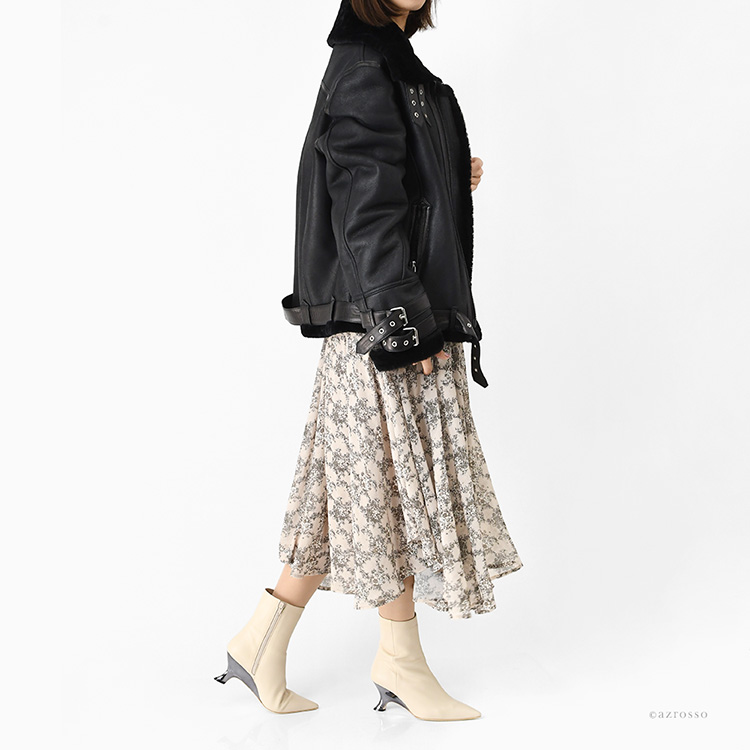 モデル画像 ベージュ