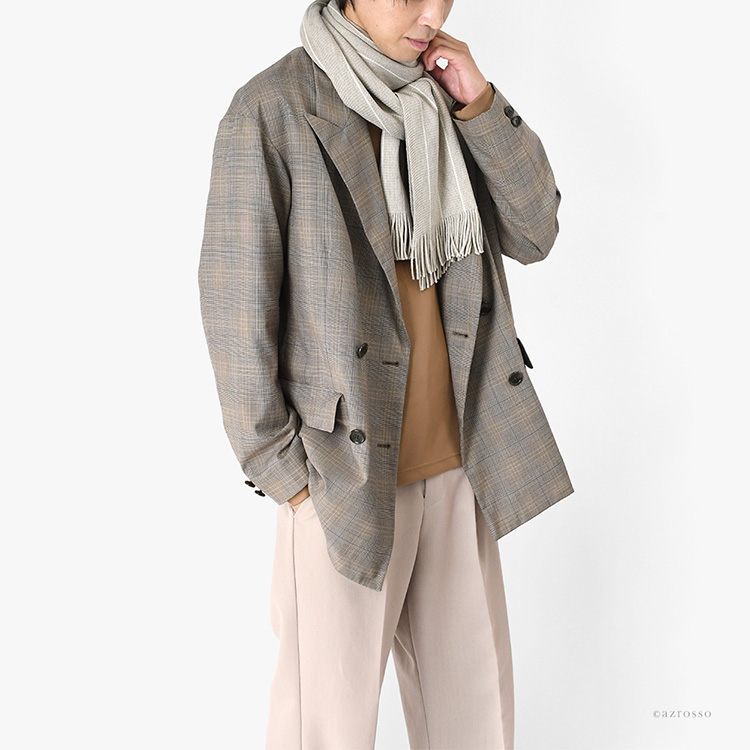 モデル画像 エクリュベージュ