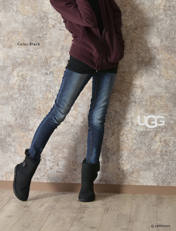 UGGのクラシックムートンブーツを日本でいち早く販売したショップです/UGG australia/アグ オーストラリア/ベイリーボタン ブーツ/Bailey button boot 5803/ベイリー/アグブーツ/モカシン/ショート/正規品/ブーツ/ムートンブーツ/店舗/通販/UGGブーツ クリーニングも承り中！ ブラック